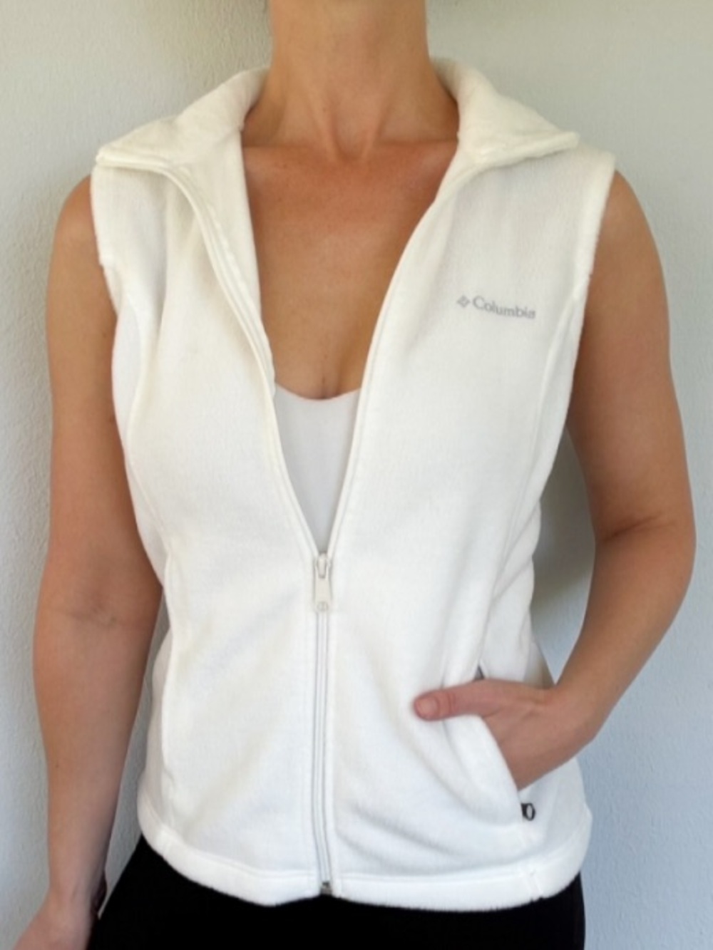 Columbia white fleece full zip sleeveless outerwear vest size petite small